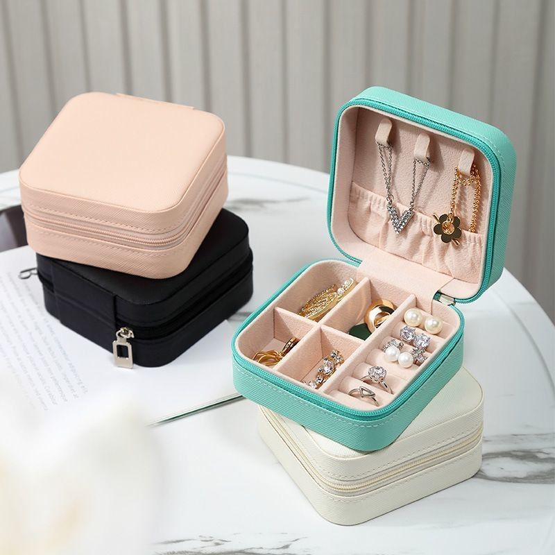 Kwadratowy zestaw biżuterii pudełko prezentów Mini pudełko dla kobiet Dziewczyny Moda Solid Luxury Przenośny PU Skóra PVC Karton